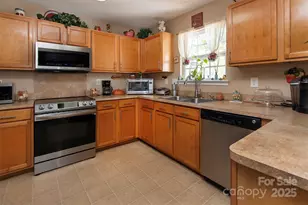 5127 Fernhill Dr, Charlotte, NC 28217 - Photo 11