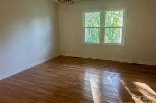 1375 Bradford Mountain Rd, Lenoir, NC 28645 - Photo 15
