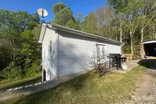 1375 Bradford Mountain Rd, Lenoir, NC 28645 - Photo 5