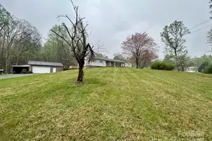 1375 Bradford Mountain Rd, Lenoir, NC 28645 - Photo 3