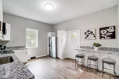 1901 Parkdale Avenue, Gastonia, NC 28052 - Photo 9