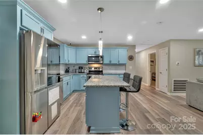 140 Wandering Lane, Bessemer City, NC 28016 - Photo 5