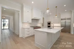 2926 Sharon View Rd, Charlotte, NC 28210 - Photo 3