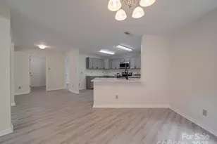 3227 Deshler Morris Ln, Charlotte, NC 28216 - Photo 13