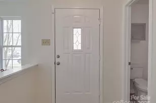 3227 Deshler Morris Ln, Charlotte, NC 28216 - Photo 5