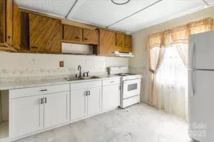 3722/3724 Walnut Creek Rd, Marshall, NC 28753 - Photo 37