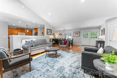 226 Ogana Court, Brevard, NC 28712 - Photo 5