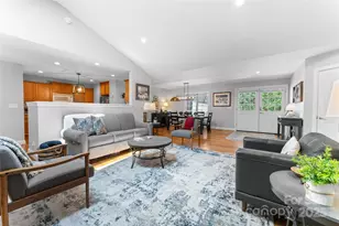 226 Ogana Ct, Brevard, NC 28712 - Photo 5