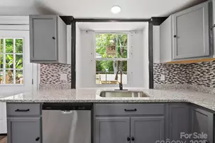 308 E Miller St, Jefferson, SC 29718 - Photo 11