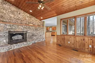 1 Sleepy Hollow Dr, Maggie Valley, NC 28751 - Photo 9