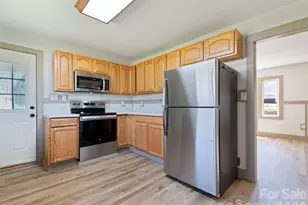 13 Depot St, Clyde, NC 28721 - Photo 11