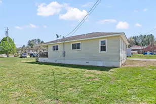 13 Depot St, Clyde, NC 28721 - Photo 5