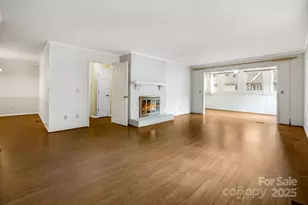 411 Britton Creek Dr, Hendersonville, NC 28791 - Photo 7