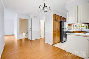 411 Britton Creek Dr, Hendersonville, NC 28791 - Photo 11