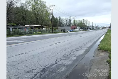 1710 Spartanburg Highway, Hendersonville, NC 28792 - Photo 3