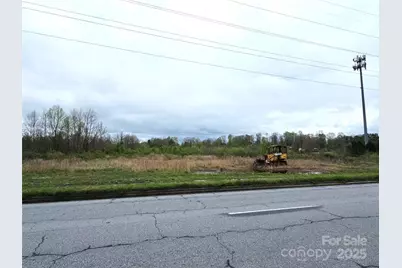 1710 Spartanburg Highway, Hendersonville, NC 28792 - Photo 5