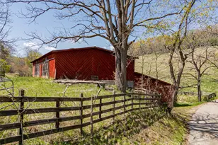 435 Upper Glady Fork Rd, Candler, NC 28715 - Photo 17