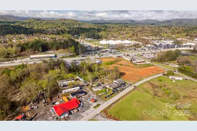 1611 Old Spartanburg Road, Hendersonville, NC 28792 - Photo 3