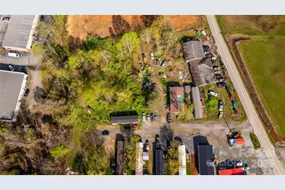 1611 Old Spartanburg Road, Hendersonville, NC 28792 - Photo 7