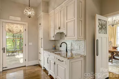 8 Fairway Place, Asheville, NC 28803 - Photo 17