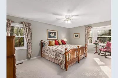 525 Maren Court, Hendersonville, NC 28739 - Photo 11