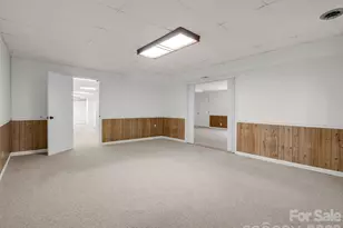 525 Maren Ct, Hendersonville, NC 28739 - Photo 25