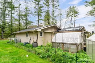 621 Price Rd, Hendersonville, NC 28739 - Photo 15