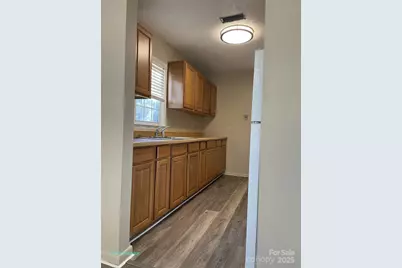 621 Price Road, Hendersonville, NC 28739 - Photo 21