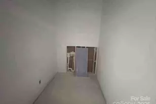 8038 Pawtuckett Rd, Charlotte, NC 28214 - Photo 11