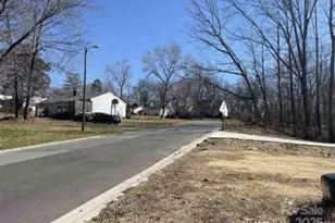 8038 Pawtuckett Rd, Charlotte, NC 28214 - Photo 25