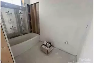 8038 Pawtuckett Rd, Charlotte, NC 28214 - Photo 5