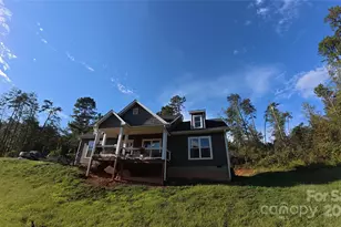 19 Higgins Rd, Weaverville, NC 28787 - Photo 5