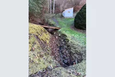 12982 US 19W Highway, Burnsville, NC 28714 - Photo 11