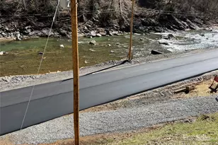 12982 US 19W Hwy, Burnsville, NC 28714 - Photo 5