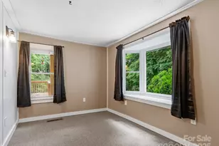 12982 US 19W Hwy, Burnsville, NC 28714 - Photo 27