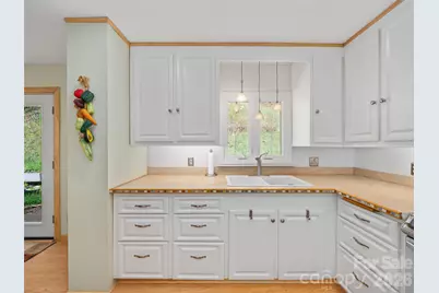 3829 Coxes Creek Road, Burnsville, NC 28714 - Photo 11