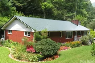 3829 Coxes Creek Rd, Burnsville, NC 28714 - Photo 1