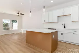 2505 Elon St, Charlotte, NC 28208 - Photo 7