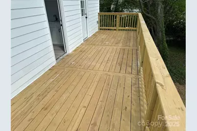 1413 Hateras Avenue, Charlotte, NC 28216 - Photo 9