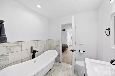 1413 Hateras Avenue, Charlotte, NC 28216 - Photo 17