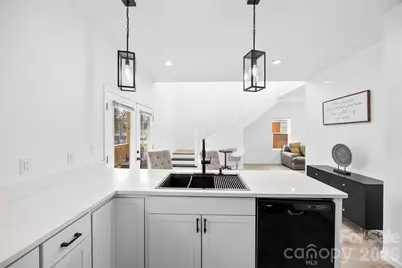 1413 Hateras Avenue, Charlotte, NC 28216 - Photo 31