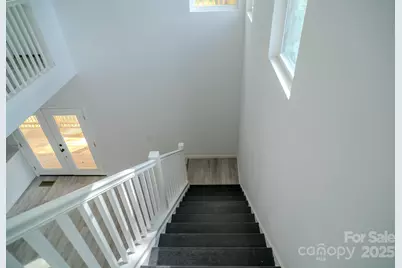 1413 Hateras Avenue, Charlotte, NC 28216 - Photo 13