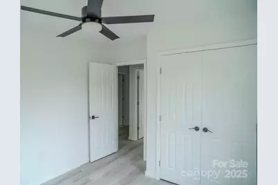 1413 Hateras Avenue, Charlotte, NC 28216 - Photo 17