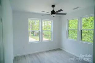 1413 Hateras Ave, Charlotte, NC 28216 - Photo 19