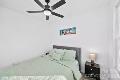 1413 Hateras Avenue, Charlotte, NC 28216 - Photo 15