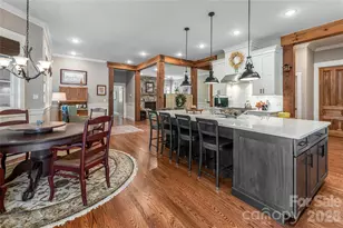 1 Cedar Chine Dr, Asheville, NC 28803 - Photo 3