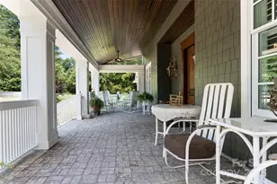 1 Cedar Chine Dr, Asheville, NC 28803 - Photo 3