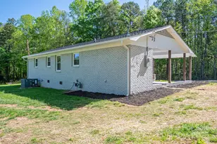 692 S Pink St, Cherryville, NC 28021 - Photo 27