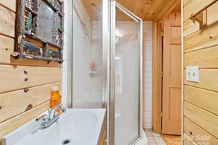 211 Cherry Hollow Rd, Burnsville, NC 28714 - Photo 17