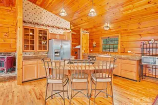 211 Cherry Hollow Rd, Burnsville, NC 28714 - Photo 5